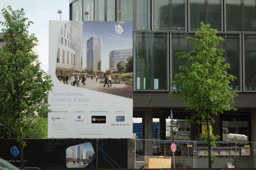 Baustellentafel »Bavaria Towers«, 2.5.2018. hpt©Verein für Stadtteilkultur im Münchner Nordosten e.V.