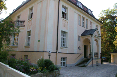 Bad Brunnthal Nr. 4: symmetrisch gegenüber Haus Nr. 2, © dietlind pedarnig (2007)