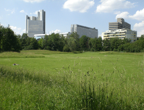 Blick auf den Arabellapark mit Hypo-Hochhaus und Arabellahaus vom Denninger Anger West aus, © dietlind pedarnig (2007)