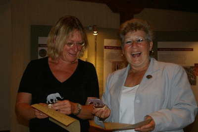 Angelika Pilz-Strasser (li.) und Christiane Hacker (re.)