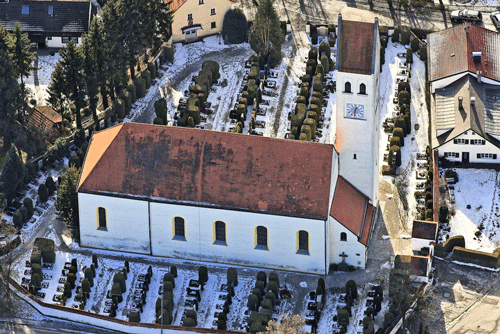 Luftbildaufnahme St. Lorenz mit Friedhof im Januar 2009; mit freundlicher Genehmigung von Klaus Leidorf