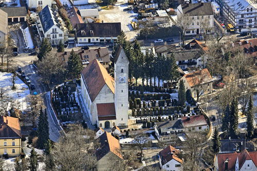 Luftbildaufnahme St. Lorenz mit Friedhof im Januar 2009; mit freundlicher Genehmigung von Klaus Leidorf