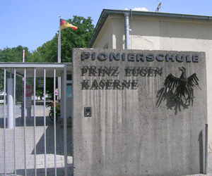 Eingang Pionierschule Prinz-Eugen-Kaserne 2012 © Verein für Stadtteilkultur im Münchner Nordosten e.V.