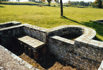 Hypokaustum (Fußbodenheizung) einer römischen Therme in Eining bei Neustadt a. Donau. (Foto privat)