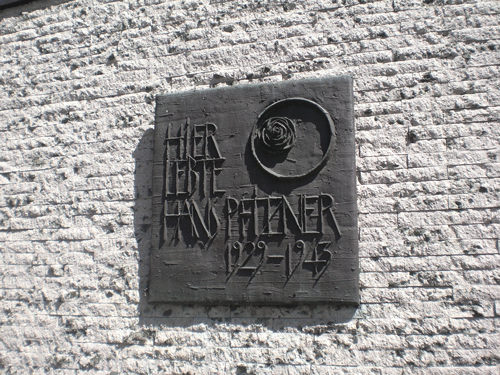 Hans-Pfitzner-Gedenkttafel Delpstraße 21 © dietlind pedarnig, 2008.