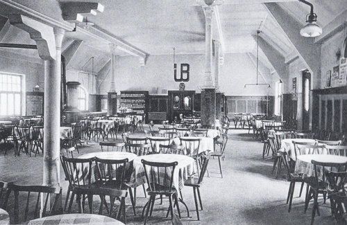 Gastraum der Gaststätte »Herzogpark« vor 1925. Quelle: NordOstKultur