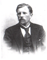 Herrmann Neumann, dessen Grabstein sich am Bogenhauser Friedhof, gleich neben dem Durchgang zum alten Pfarrhof, befindet