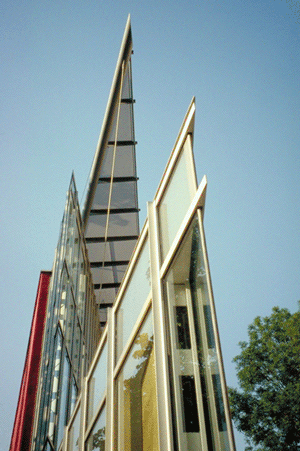 "Trianon" - Büro- und Geschäftshaus entworfen von Architekt Braunfels (1), © hpt, Verein für Stadtteilkultur im Münchner Nordosten e.V.