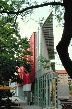 "Trianon" - Büro- und Geschäftshaus entworfen von Architekt Braunfels (2), © hpt, Verein für Stadtteilkultur im Münchner Nordosten e.V.
