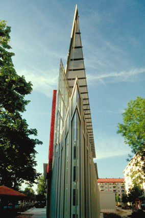 "Trianon" - Büro- und Geschäftshaus entworfen von Architekt Braunfels (3), © hpt, Verein für Stadtteilkultur im Münchner Nordosten e.V.