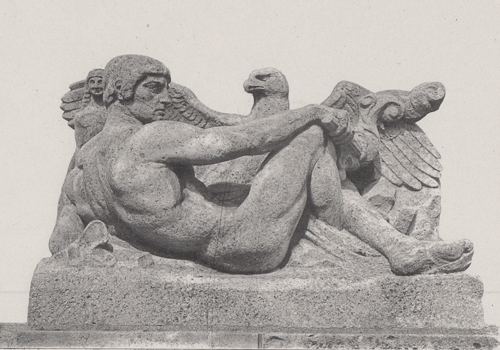 Figur des »Prometheus« von Max Heilmaier an der Max-Joseph-Brücke