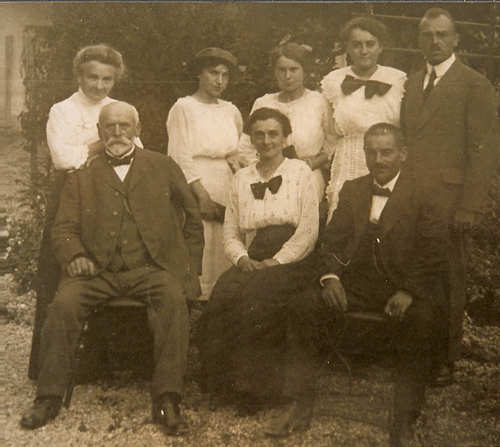 Bürgermeister Fritz Meyer, links