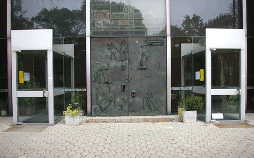 Bronzetür St. Johann von Capistran von Prof. Heinrich Kirchner; hpt © Verein für Stadtteilkultur im Münchner Nordosten e.V., 2007