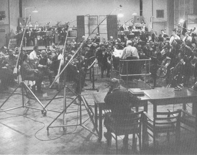 Das Grab von Hans und Marion Knappertsbusch am Bogenhauser Friedhof. hpt©Verein für Stadttelkultur im Münchner Nordosten e.V., 2020.