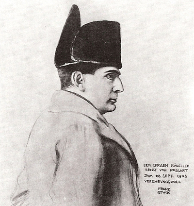 Ernst von Possart als Napoleon, Kohlezeichnung von Franz von Stuck, München 1905. Bezeichnung rechts unten: »Dem großen Künstler / Ernst von Possart / zum 28. September 1905 / verehrungsvoll / Franz / Stuck.«