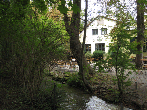 Das lauschige Wirtshaus im Grüntal vor dem Abriss hpt © Verein für Stadtteilkultur im Münchner Nordosten e.V.