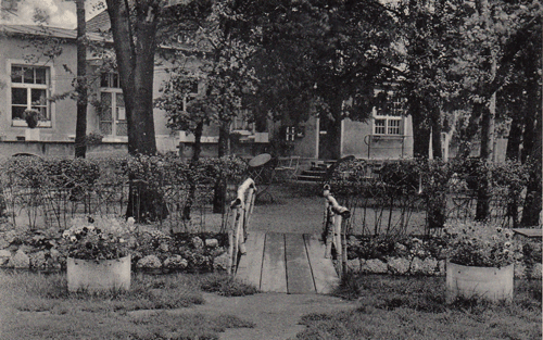 "Gaststätte Grüntal" mit der Brücke über den Brunnbach, Ansichtskarte aus dem Jahr 1938, Privatsammlung