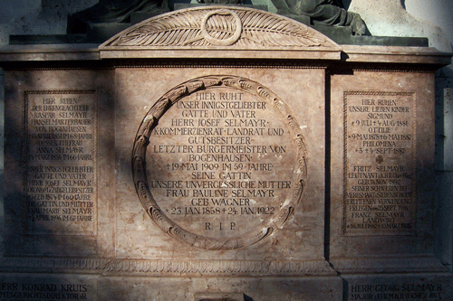 Familiengrab der Selmayrs am Bogenhauser Friedhof hpt © Verein für Stadtteilkultur im Münchner Nordosten e.V.