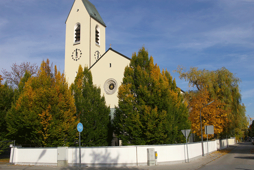 Pfarrkirche St. Emmeram im Jahr 2008, hpt © Verein für Stadtteilkultur im Münchner Nordosten e.V.