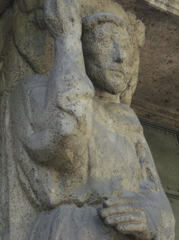 Ausschnitt aus der Pfeilerfigur "Heiliger Franziskus" von Prof. Josef Henselmann © dietlind pedarnig, 2008