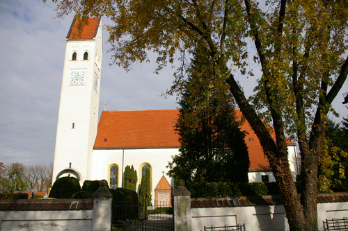 Kirche St. Lorenz in Oberföhring; hpt © Verein für Stadtteilkultur im Münchner Nordosten e.V., 2007