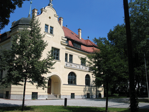 Südansicht der Villa Selmayr, Ismaninger Straße 95, im Jahr 2007 © dietlind pedarnig, 2007.