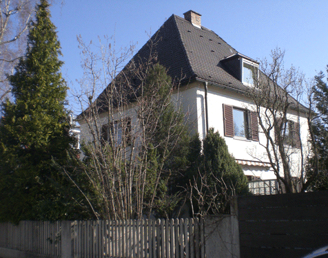 Kulmer Straße: Bau 1930er Jahre mit Walmdach dietlind pedarnig, 2008