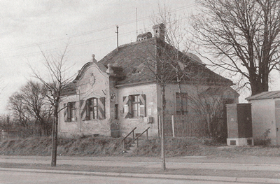 historisches Foto Zollhaus Englschalkinger Straße 161; Bucgscan aus: Willibald Karl (Hrsg.): "Dörfer auf dem Ziegelland"