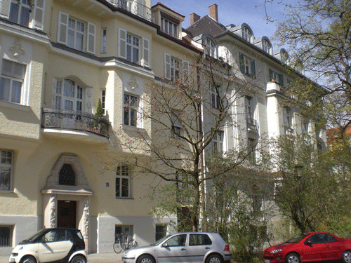 Mietshäuser Herzogparkstraße 3 (links) und Mauerkircherstraße 16 © dietlind pedarnig (2008)