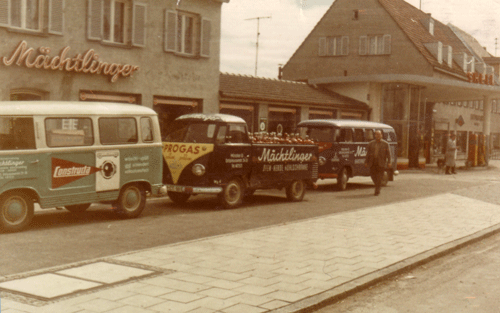 1960er-Jahre, mit der Mächtlinger Shell-Tankstelle