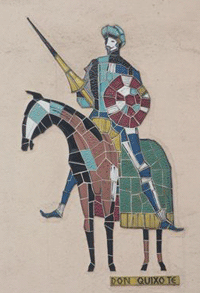 Mosaiken von Figuren aus Opern von Richard Strauss an den Fassaden der Reihenhäuser in der Richard-Strauss-Straße im Abschnitt zwischen Denninger Straße und Effnerplatz. Im Rahmen der Untertunnelung entstehen hier neue Wohneinheiten als Lärmschutzmaßnahmen, daher wurde den bestehenden Reihenhäusern 2007 die Adresse "Amberger Straße" neu zugewiesen. Die Mosaiken können der Künstlerin Mecke-Steger zugeordnet werden – sie blieben bei den Baumaßnahmen erhalten. Datierung unbekannt. hpt © Verein für Stadtteilkultur im Münchner Nordosten e.V. (2008)
