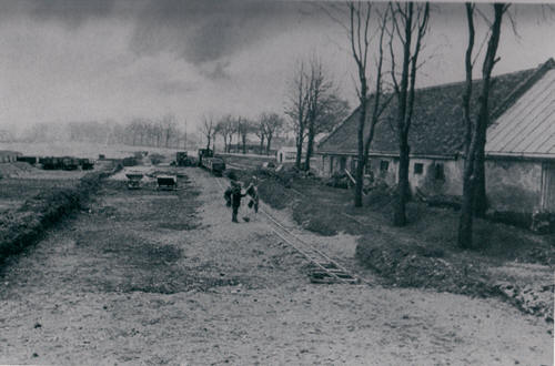 Bau der »Neuen« Riemer Straße (heute Eggenfeldener Straße), 1936 © Verein für Stadtteilkultur im Münchner Nordosten e.V.