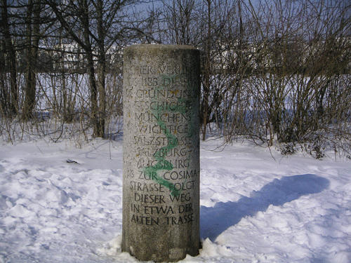römischer "Meilenstein" am Salzsenderweg hpt © Verein für Stadtteilkultur im Münchner Nordosten e.V.