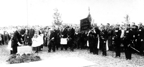 Feierliche Grundsteinlegung der »Zahnbrechersiedlung« am 1. Mai 1933 © verein für stadtteilkultur im münchner nordosten e.V.