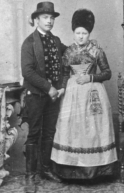 Verlobungsbild Benno Welsch und Katharina Mayr © Gemeinde Unterföhring