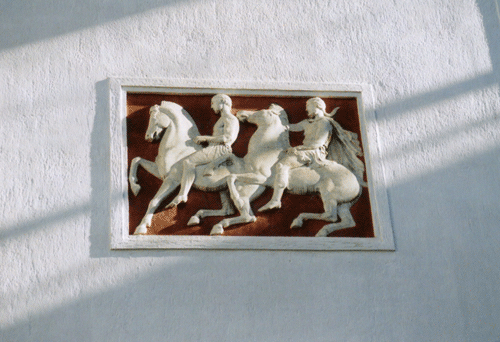 Relief im Gartenbereich der Villa Stuck © dietlind pedarnig, 2008.