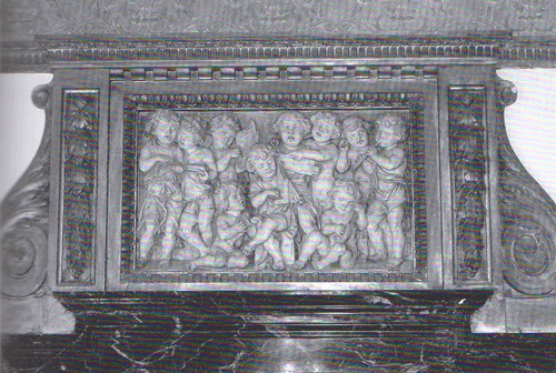 Sopraportenrelief von Heinrich Waderé im Musiksalon über der Tür, die zum Damenzimmer führt. Buchscan aus: Yvette Deseyve, Heinrich Waderé (1865-1950). Ein Münchner Bildhauer der Prinzregentenzeit, München 2011, S. 221.